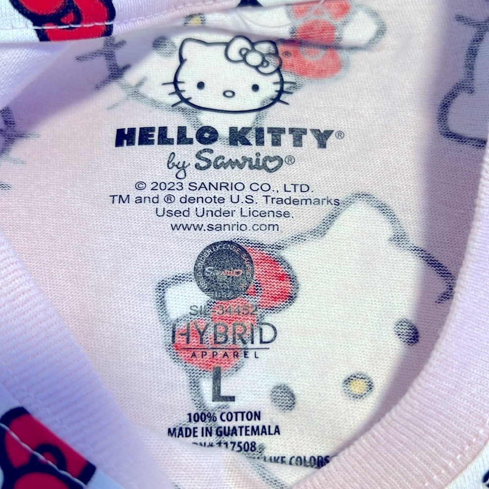 Hello Kitty Shirt - Picture 3 of 8